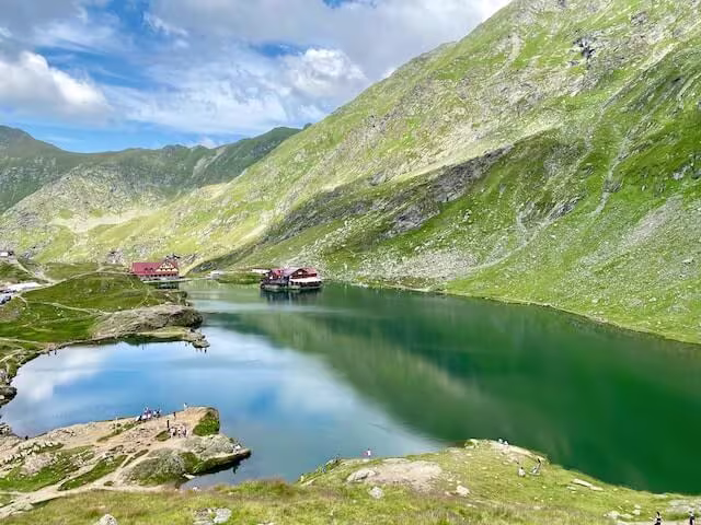 Balea Lac locuri de vizitat la munte in Romania Balea Lac locuri de vizitat la munte in Romania