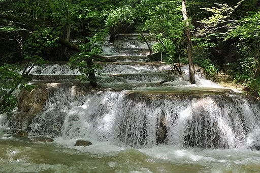 Cascadele Beușniței cheile nerei Cascadele Beușniței cheile nerei