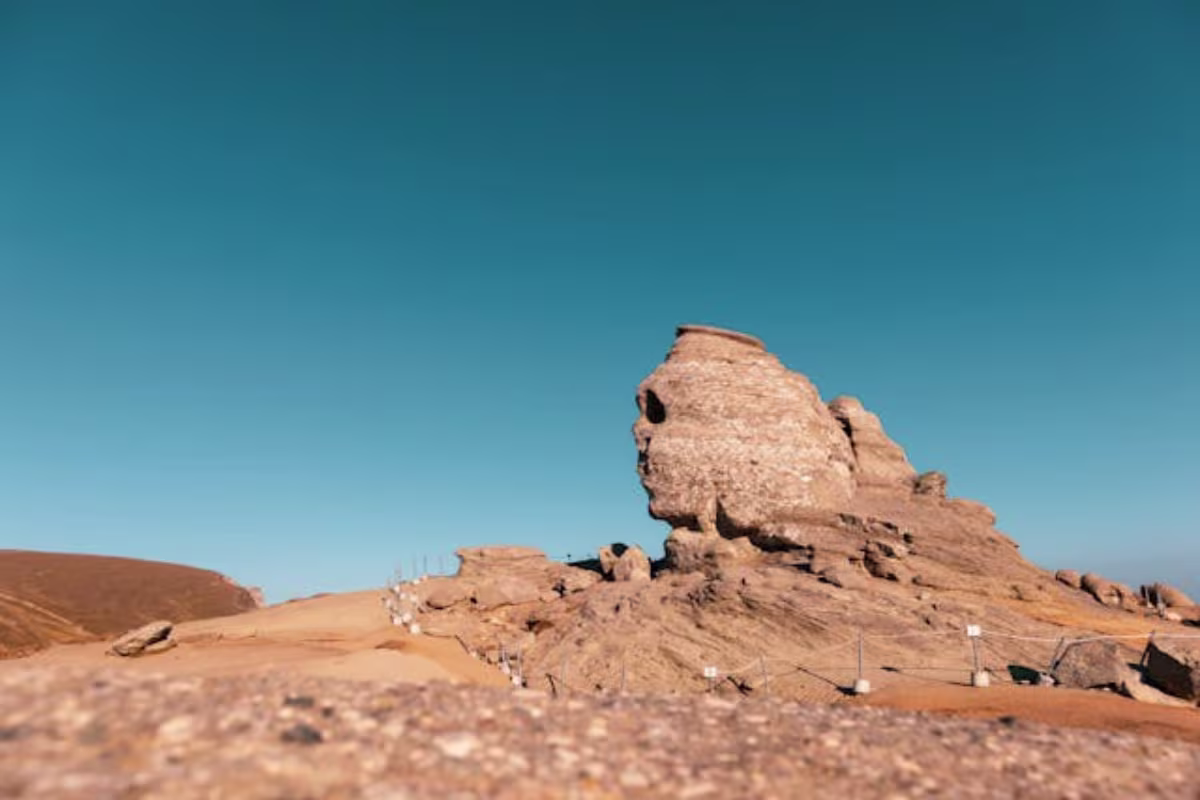 Sfinxul din muntii Bucegi Sfinxul din muntii Bucegi