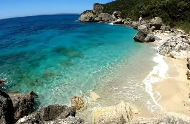plaja agios sostis parga