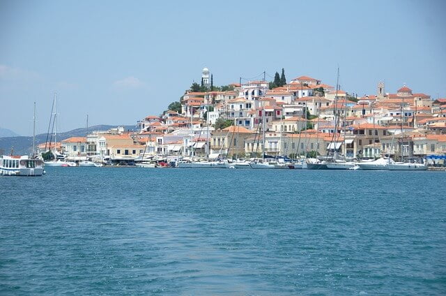 poros grecia continentala
